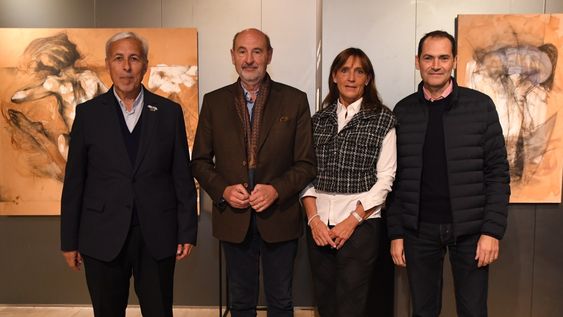 &nbsp;Ley de Incentivo Fiscal para la Educación: Daniel Miranda (Universidad Maza);&nbsp; Rodolfo Vargas Arizu, Ministro de Producción de Mendoza; Laura Horta (Universidad Maza) y Mauricio Badaloni (Fundación Andesmar) Foto: Ramiro Gómez