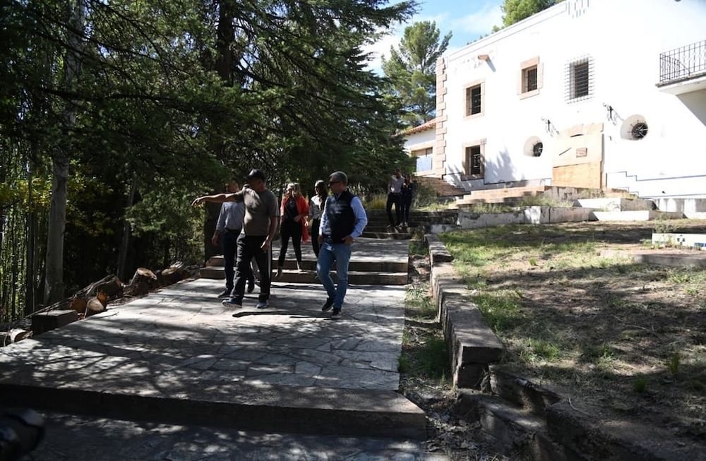 Costarelli visitó el hotel que se construye en el piedemonte godoicruceño