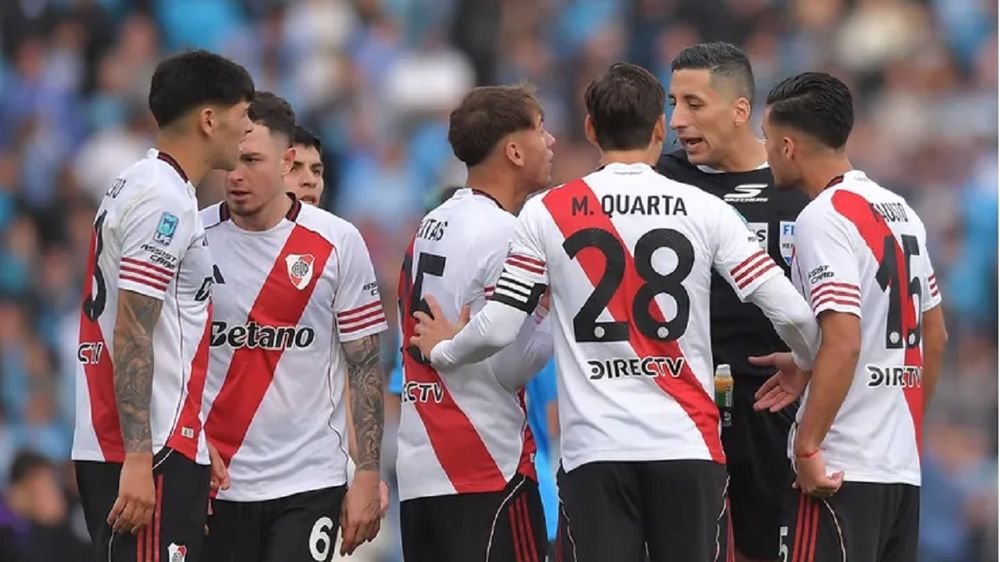 River dejó escapar una oportunidad única tras caer, en la ciudad de Córdoba, ante Belgrano en la gran final del torneo de Apertura