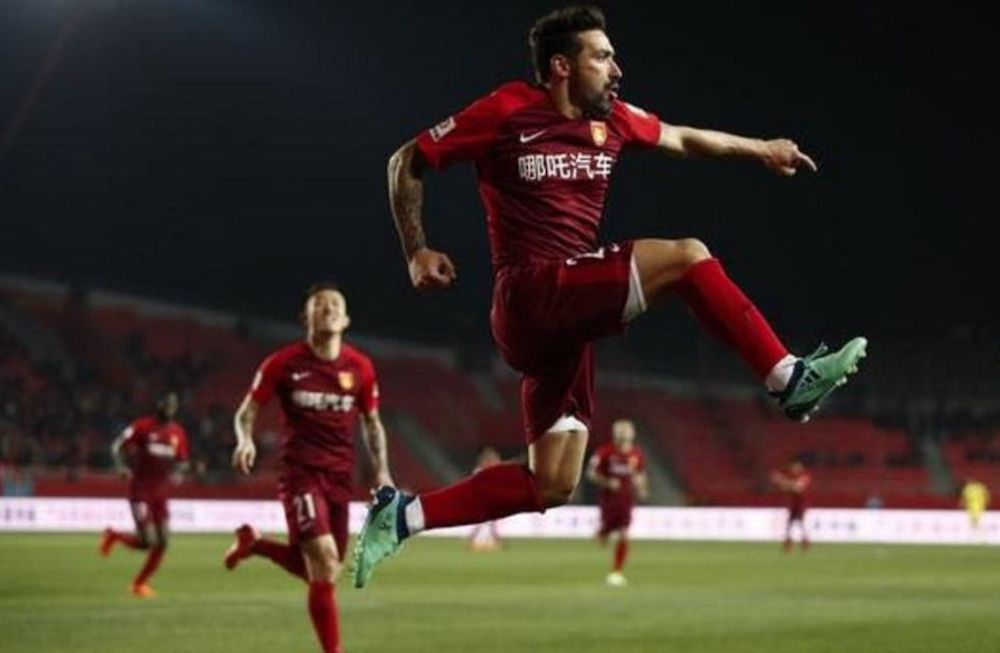 Gol de Lavezzi en el triunfo de Hebei y de Gaitán en el empate de Dalian Yifang