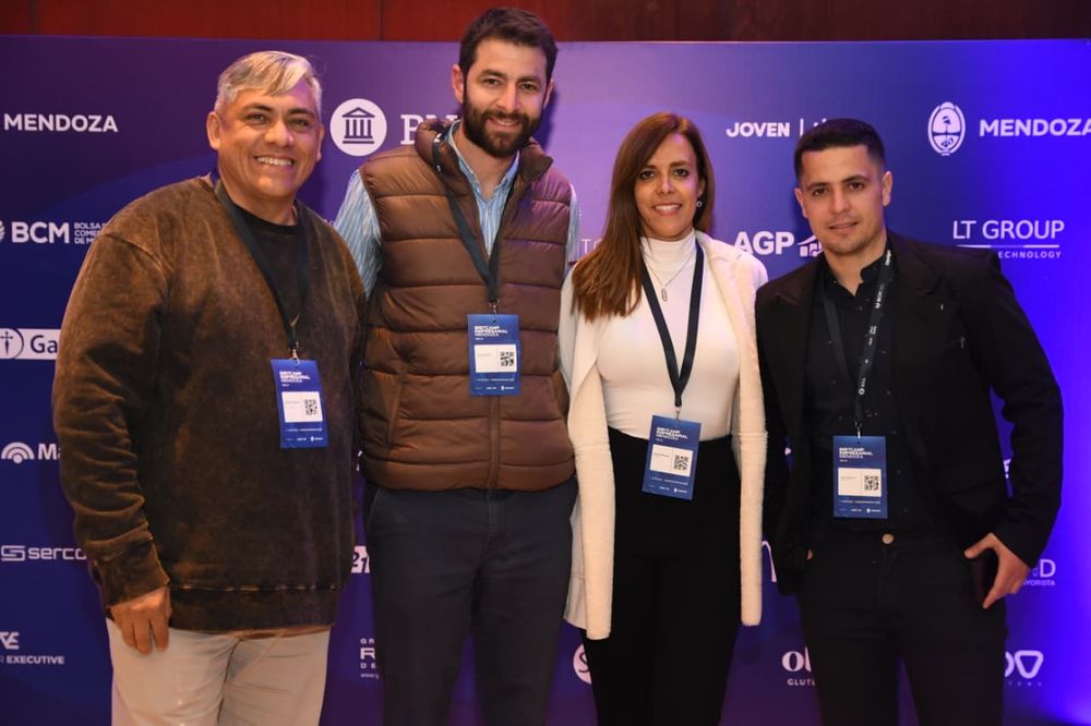 Alejandro Lucero, Marcos Nerach, Gabriela Pósleman y Marcos Barrera, de Grupo del Plata, acompañaron la convocatoria empresarial. 