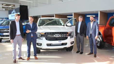 Presentación de Ford Ranger en J.C. Lorenzo. Nicolás Devoto, Gerardo Lorenzo, Pablo López y Pablo Guevara.