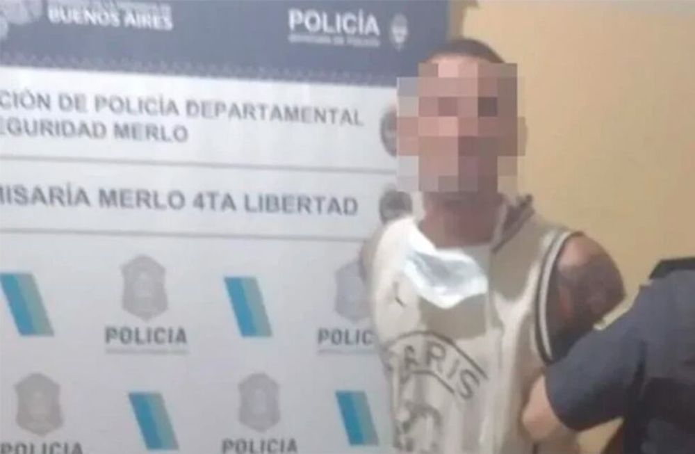 Luis Alberto Racman (32) agredió a la víctima luego de ver que llevaba colocada una camiseta de Argentino de Merlo.