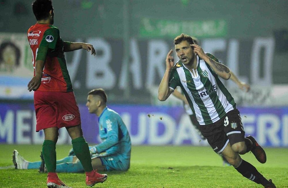 Copa Sudamericana: Banfield ganó con lo justo y pasó de ronda