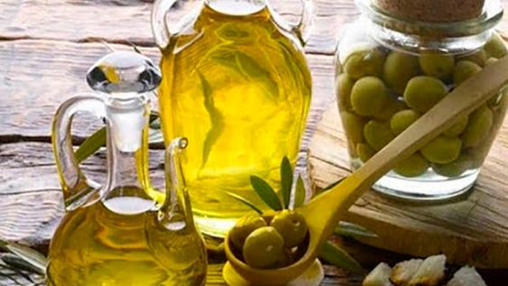 Esta semana, los referentes más importantes del sector del aceite de oliva de alta gama se reunieron con funcionarios nacionales en Maipú.