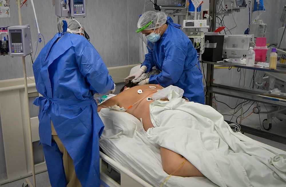 Aunque requiere mucha gestión y cuesta, clínicas y hospitales logran conseguir insumos pero a un altísimo costo.  /  Foto : Orlando Pelichotti