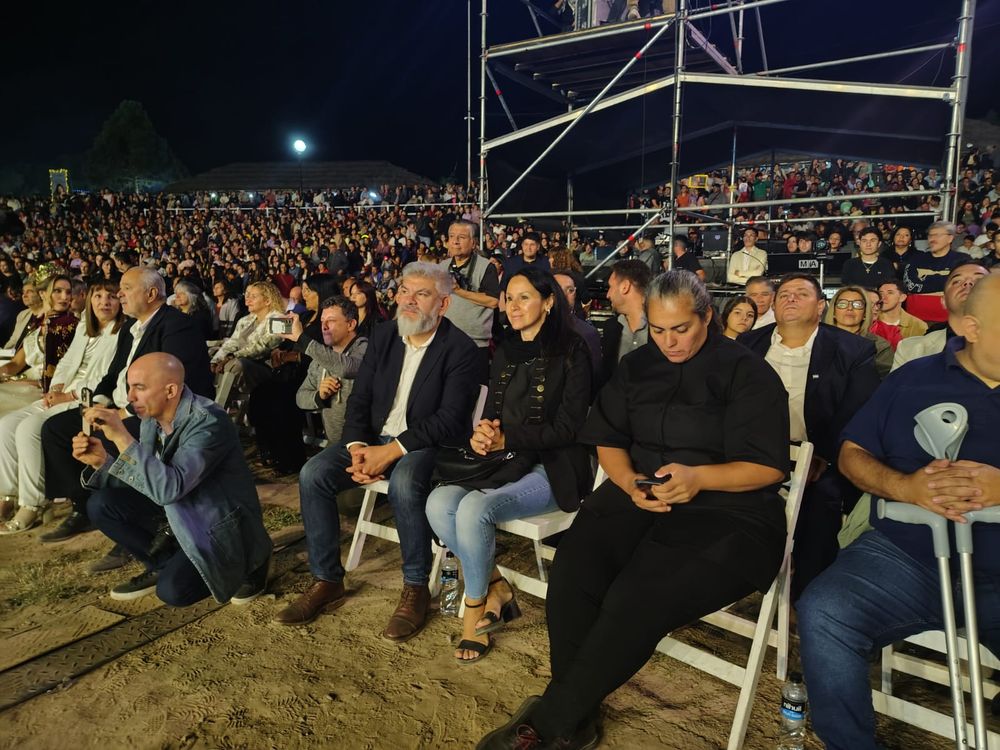 El intendente de San Carlos, Alejandro Morillas, junto al Subsecretario de Cultura, Diego Gareca, y la directora de Gestión Territorial, Laura Uano, 