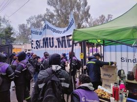 Empleados municipales de paro en Guaymallén