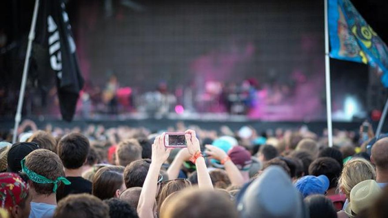 Sacá fotos profesionales en los conciertos con estas cámaras.