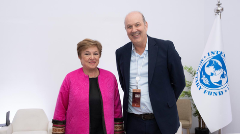Federico Sturzenegger y Kristalina Georgieva, directora del FMI.