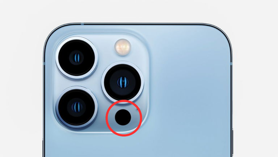 Cuál es la función que nadie conoce del puntito negro al lado de la cámara cualquier celular