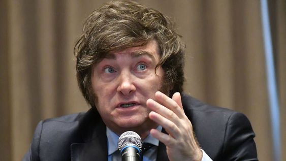 El Diputado Nacional, Javier Milei, quien lidera el partido político, La Libertad Avanza, brindó una conferencia en la ciudad de Río Cuarto, Córdoba. (Tomy Freagueiro / La Voz)