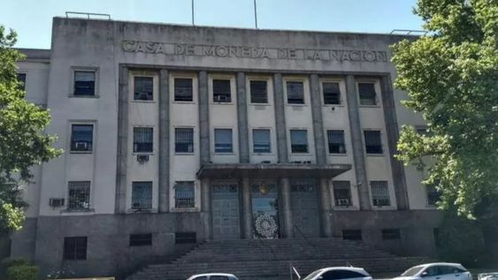 Todo listo para el nuevo billete de $ 5000, sólo falta la decisión política