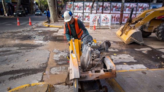 Comenzó la puesta en valor de un nuevo tramo de calle San Juan