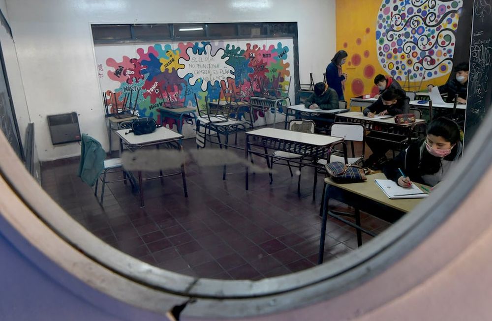 El Gobierno porteño decidió eliminar el distanciamiento social en las aulas a partir del lunes próximo.Foto: Orlando Pelichotti / Los Andes