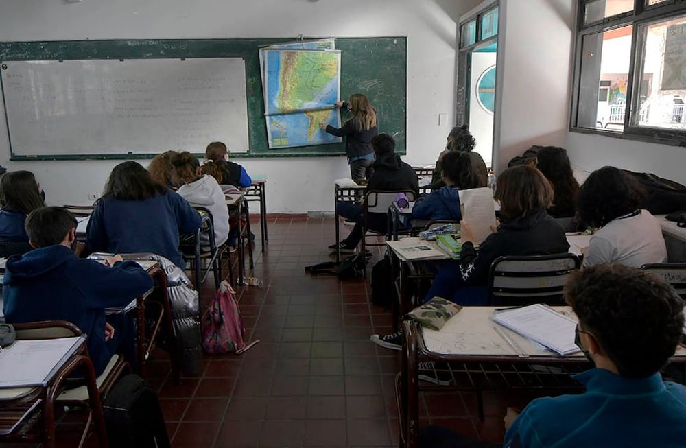 Los docentes con salarios atrasados son talleristas del programa “Puentes, acompañar para la igualdad”. Imagen ilustrativa. Foto: Orlando Pelichotti / Los Andes