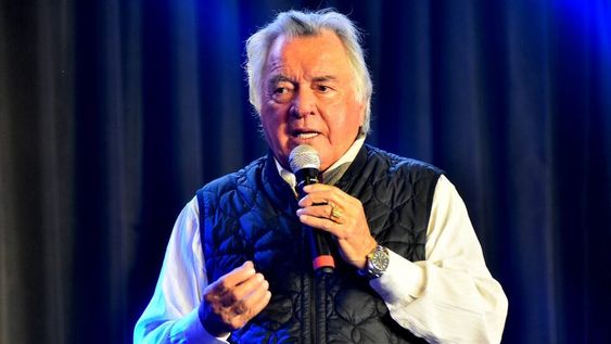 Luis Barrionuevo El dirigente gastronómico Luis Barrionuevo aseguró hoy en Mar del Plata que el Gobierno de Javier Milei ha errado el rumbo