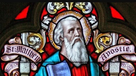 Mateo jugó un papel crucial en la difusión del mensaje cristiano, destacando a Jesús como el Mesías prometido y el Salvador de la humanidad.