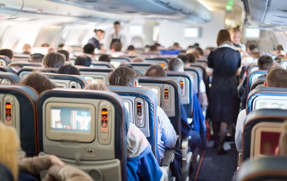 Aplaudir al final de un vuelo genera polémica entre las personas.
