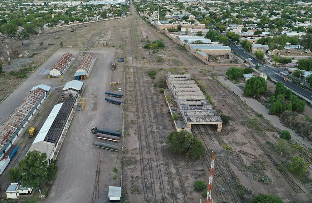 La municipalidad de Guaymallén actuará como custodio en el terreno ubicado en Allayme y Godoy Cruz, proyecta un espacio verde y desarrollo inmobiliario en un sector. Foto: Cristián Guzzo / Los Andes
