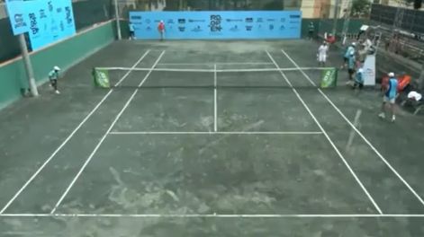 se jugaban partidos correspondientes a los cuartos de final del Challenger Tour / Video