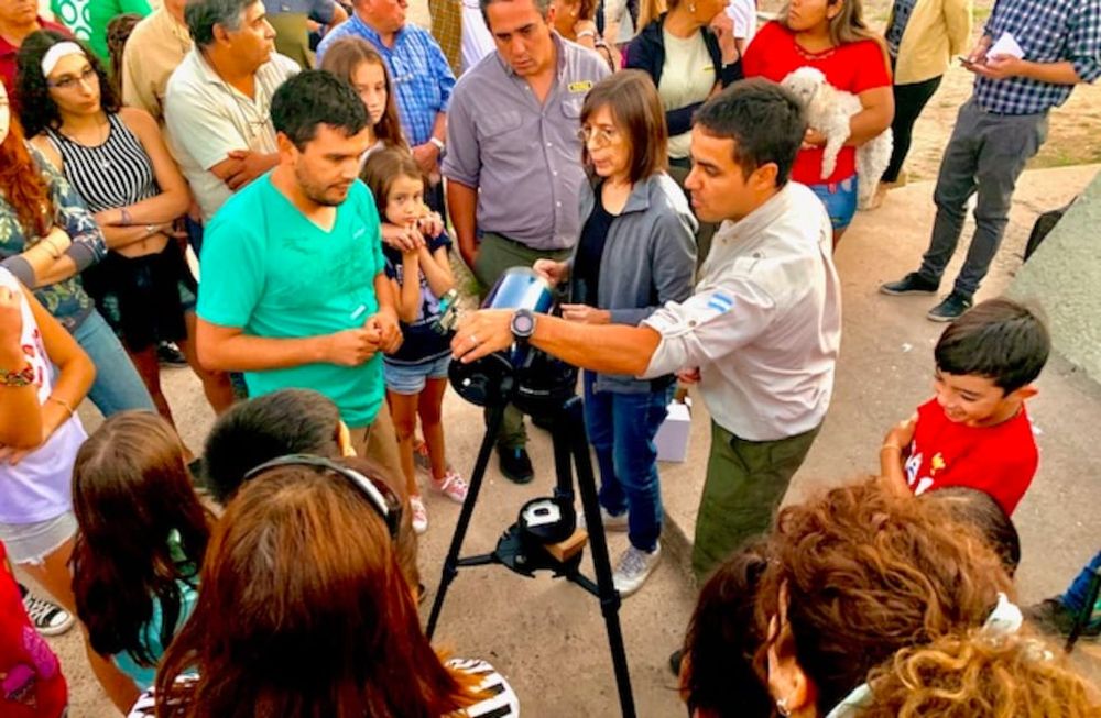 Para ver el cielo como pocas veces: inauguraron centro astronómico en el Manzano Histórico