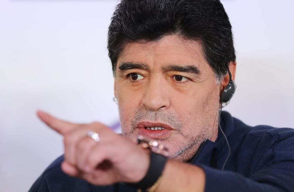 Maradona dice que la AFA es un desastre y evita hablar del seleccionador