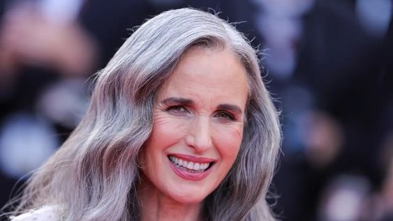 que significa dejarse el cabello gris y no tenirlo, segun la psicologia