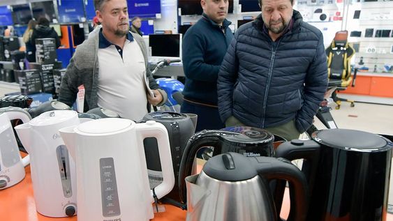 Electrodomésticos, artículos para el hogar y materiales para la construcción traccionaron las compras preventivas en los días previos a las PASO presidenciales Foto: Orlando Pelichotti/ Los Andes