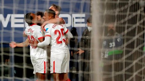 Los andaluces vencieron a Osasuna y quedaron terceros detrás del Atlético y el Real Madrid.