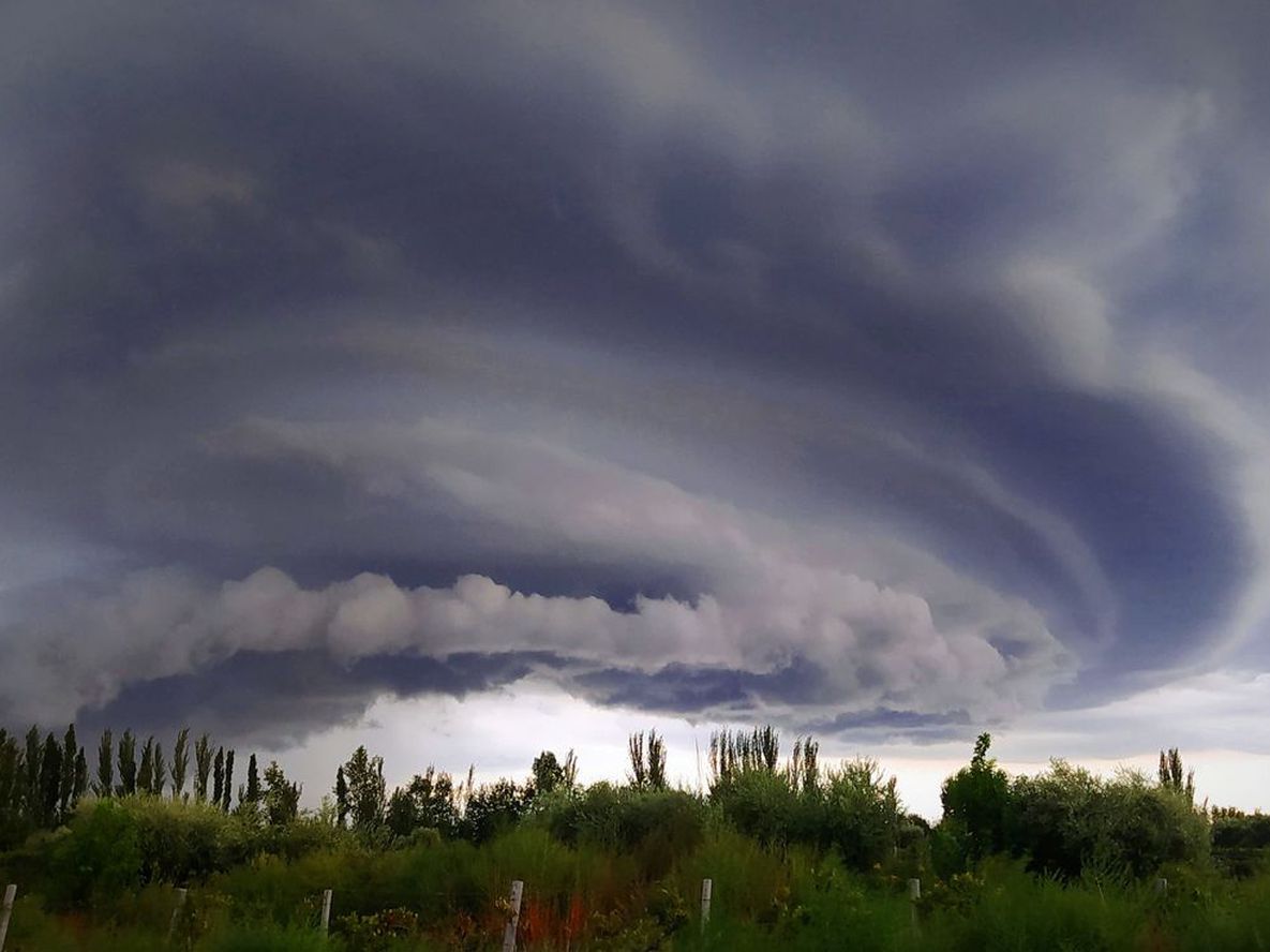 La temible nube de tormenta sobre el cielo de Junín.