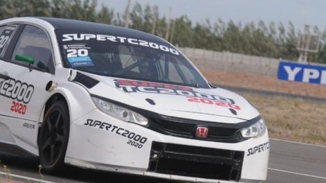 Peluche Cáceres manejó el Súper TC2000 2020
