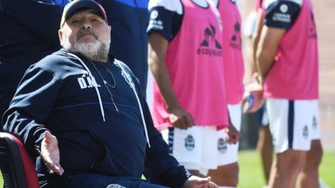 Maradona: No puedo pedir cosas que no se puedan cumplir, por eso no pedí ninguna reunión