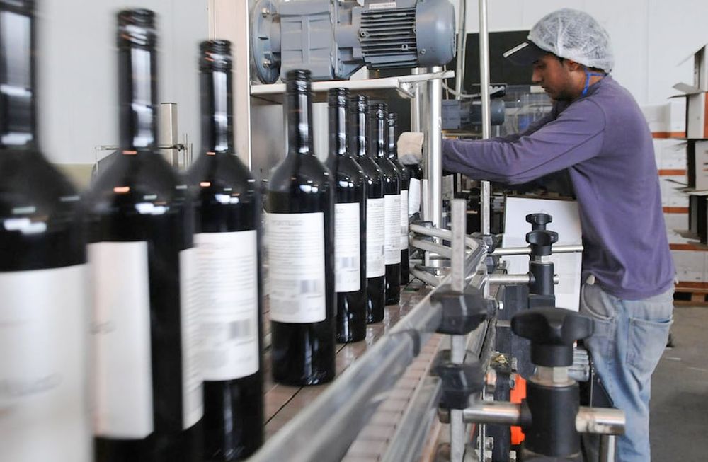 En el primer bimestre de 2023 continúa la tendencia a la baja en las exportaciones de vino