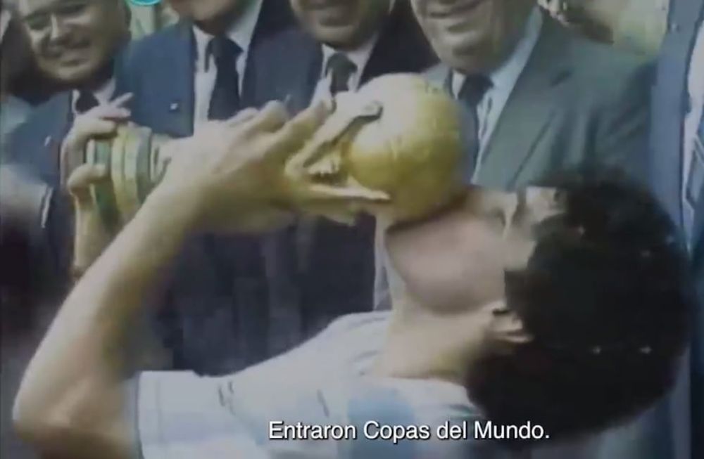 En el video se pueden ver imágenes de diferentes personalidades argentinas como René Favaloro, Jorge Luis Borges, Luis Alberto Spinetta, las Leonas y Damian Szifron. Foto: Captura video.