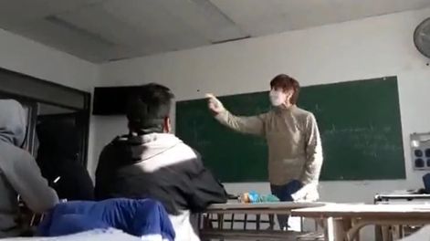 Docente le gritó a un alumno que cuestionó al kirchnerismo.