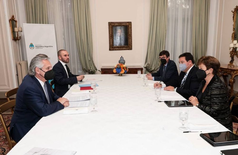 El Presidente se reunió con la titular del Fondo en la sede de la Embajada Argentina en Roma. - Presidencia