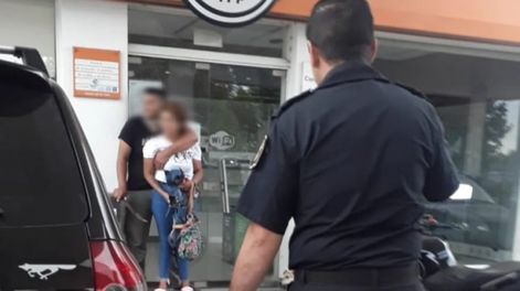 Los Andes | Los pesquisas expresaron que el joven se encontraba por momentos nervioso, por lo que no obedecía a las órdenes de los efectivos para que deponga su actitud.