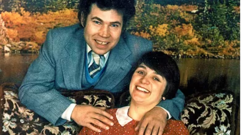 Netflix estrenó el 14 de mayo la serie documental de Fred y Rose West: Una historia de terror británica”