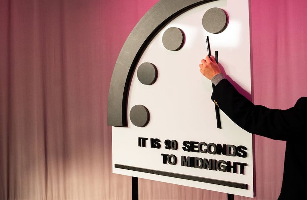 El Doomsday Clock simbólicamente cuenta el tiempo que falta para el fin del mundo - Foto SkyNews