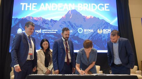  El convenio fue suscripto por la Ministra de Energía y Ambiente dela Provincia de Mendoza, Jimena Latorre; el Presidente de la BCM,Luis Romano; el Director para Sudamérica de la Bolsa de Comercio deToronto, Guillaume Légaré; y la Líder de Gobierno Corporativo ySustentabilidad de BYMA, Julieta Artal Conte.