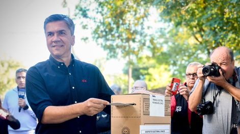 Elecciones legislativas en Chaco: los radicales y los libertarios derrotaron al peronista Capitanich. En la foto, el gobernador radical Zdero. 