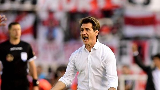 Barros Schelotto: Ganarle a River es fantástico