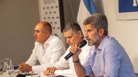 Modernización laboral: Ulpiano Suarez impulsa el diálogo entre empresarios y sindicatos sobre una reforma necesaria