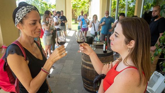 El jardín de Bodegas López, escenario de una nueva feria para amantes del vino en Mendoza