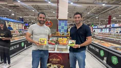 Los hermanos Farid y Samir Massud, en la presentación oficial del nuevo hito para la empresa familiar. Foto: Gentileza