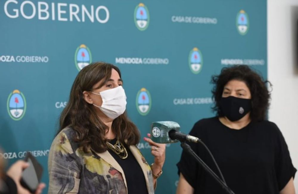 Si bien destacaron que las cifras de contagios bajaron, Nadal y Vizzotti llamaron a mantener los cuidados sanitarios. Foto: Prensa Gobierno de Mendoza.