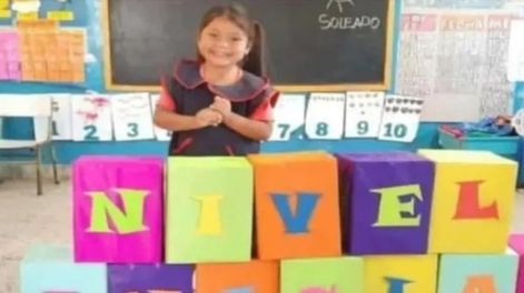 Murió una niña wichi que esperaba ser atendida: no pudo conseguir turno porque había gente que los vendía Foto: La Nación.