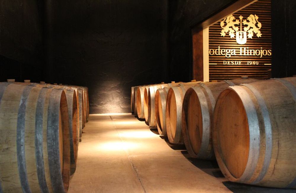 Hinojosa, la bodega que nació de un loco sueño y hoy tiene más de 80 años