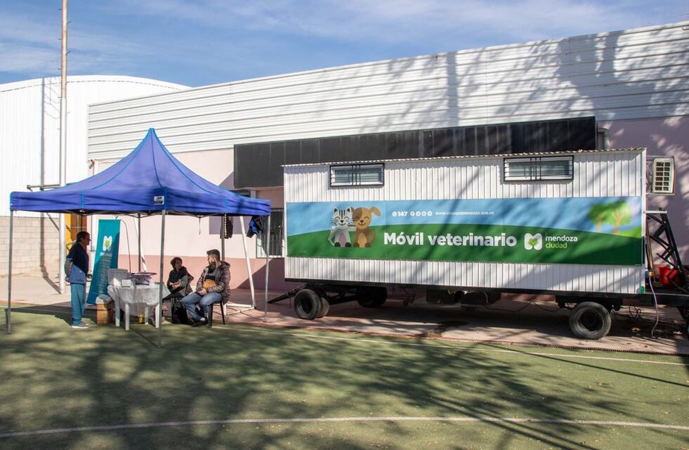 El móvil veterinario se instalará durante todo junio en el parque O’Higgins
